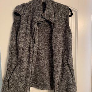 Makarthy Faux Fur Oversized Vest